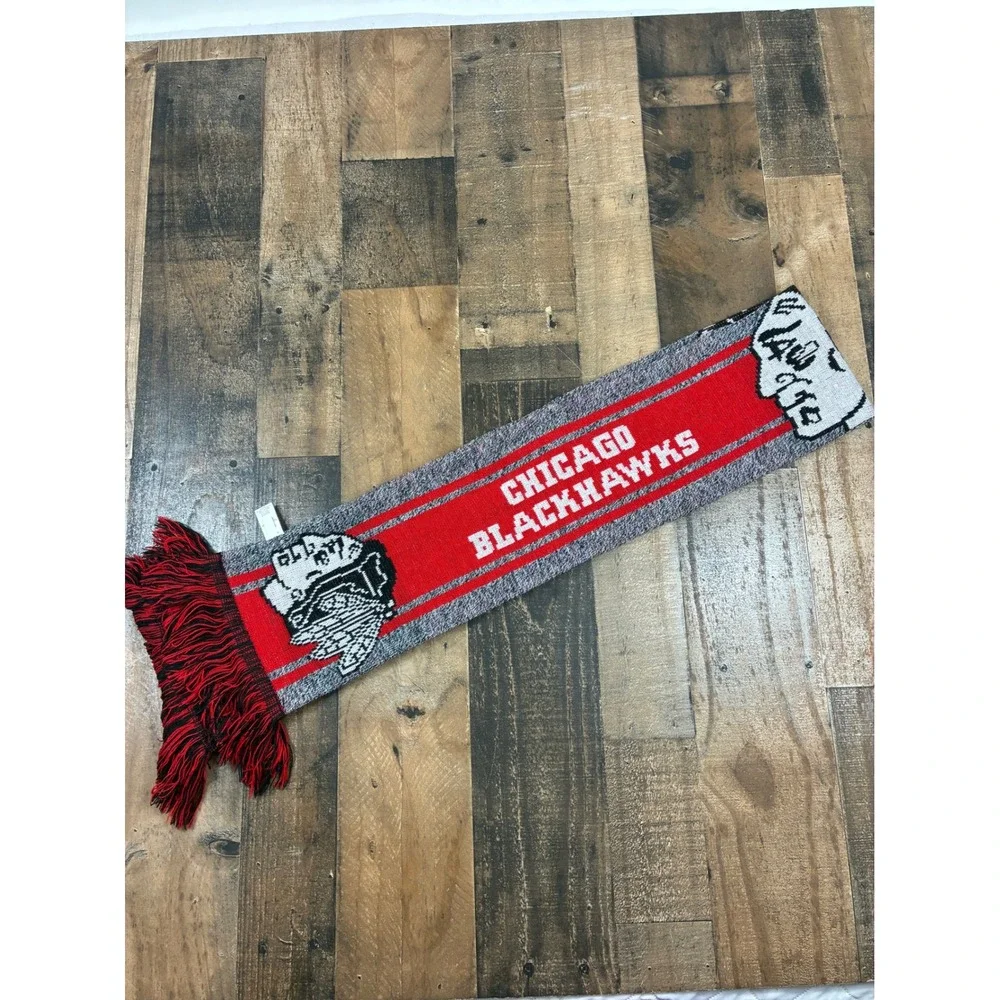 Chicago Blackhawks NHL Knit Scarf Red Grey White Team Logo Fringe Fan Gear